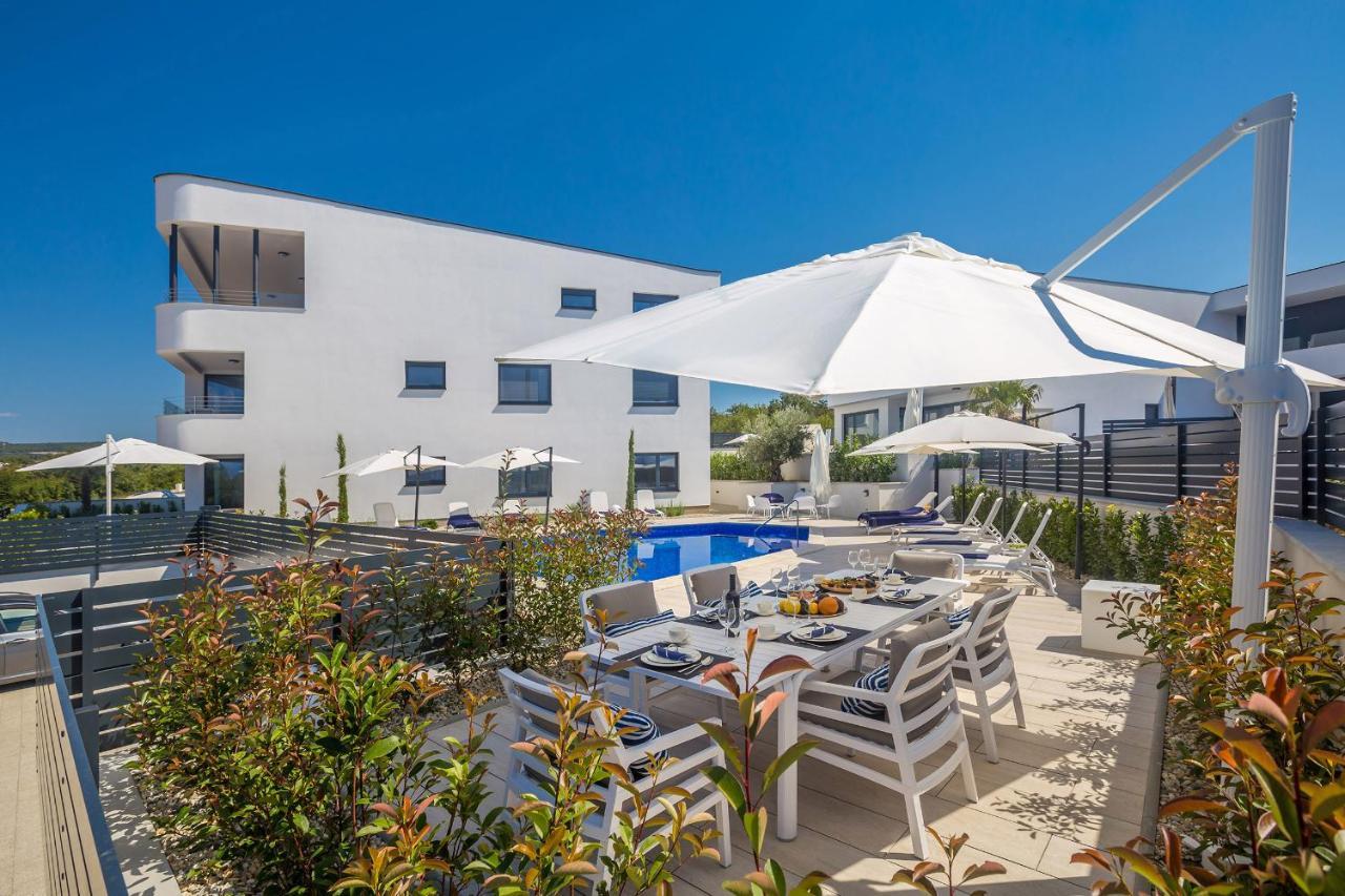 מאלינסקה Villa Poseidon Rova By El-Pi Tours מראה חיצוני תמונה