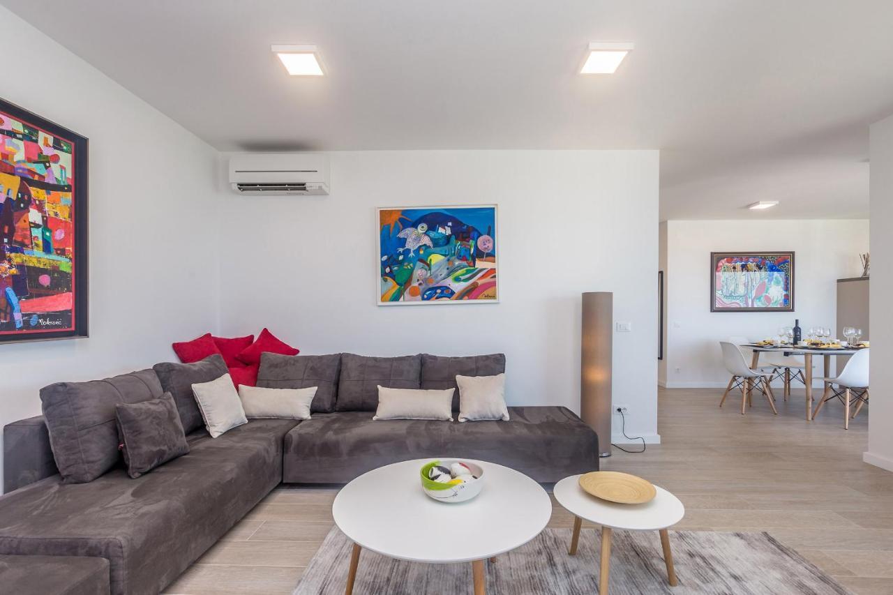 מאלינסקה Villa Poseidon Rova By El-Pi Tours מראה חיצוני תמונה