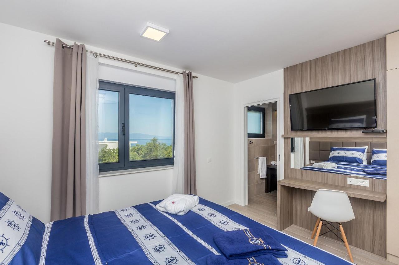 מאלינסקה Villa Poseidon Rova By El-Pi Tours מראה חיצוני תמונה