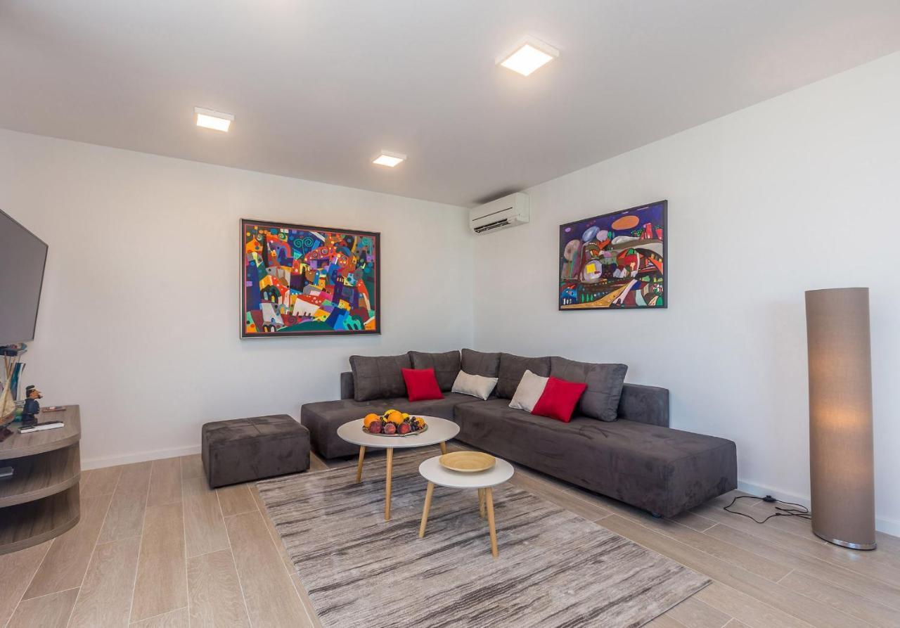 מאלינסקה Villa Poseidon Rova By El-Pi Tours מראה חיצוני תמונה